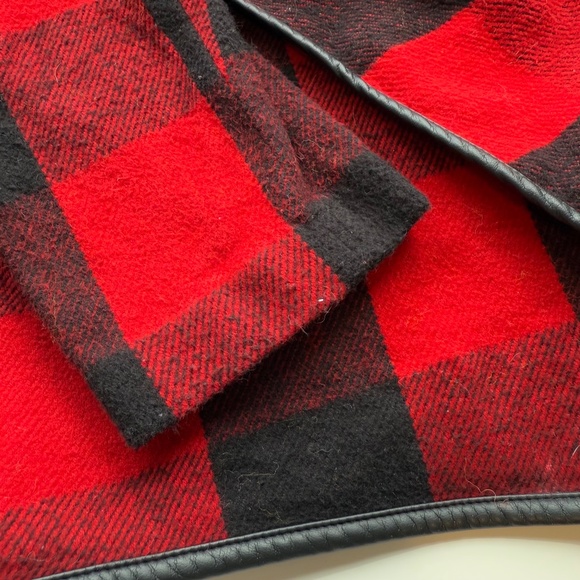 G.H. Bass & Co Sweater Buffalo Plaid Size M - Picture 4 of 11